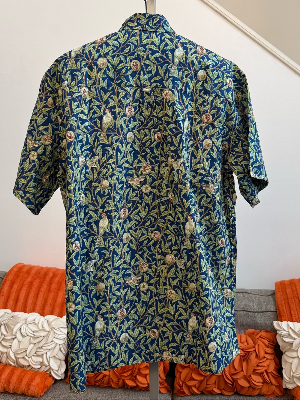 NWOT Yiume Morris Hawaiian Shirt 1960s Retro Shirt Cotton Birds & Pomegranates - Picture 4 of 9